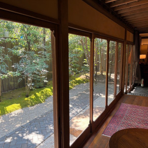 披露宴会場の廊下|767433さんの萬屋本店 - KAMAKURA HASE est1806 -の写真(2519004)