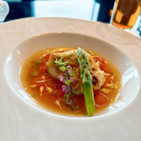 魚料理も身はふわっと皮目はパリパリで食感豊かでした