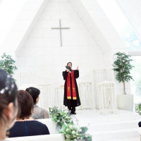 外国人の牧師さんです。チャペル頼むとセットでついてきます。