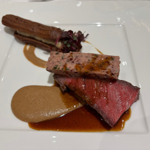 国産牛ロース肉のグリエ ブール マルシャンド ヴァン|767638さんのアーヴェリール迎賓館(姫路)/テイクアンドギヴ・ニーズウェディングの写真(2607472)