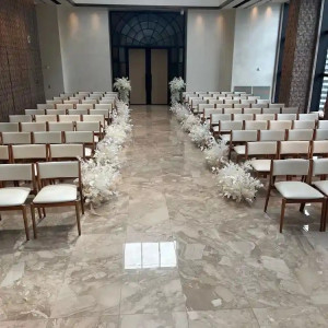 チャペルの床は大理石です。ドレスが映えそう。|767661さんのキンプトン新宿東京の写真(2524315)