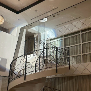 披露宴会場の螺旋階段