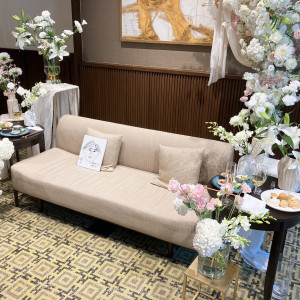 明るい雰囲気で楽しめました。
お花も素敵でした。|767683さんのTHE CONDER HOUSE（ザ・コンダーハウス）の写真(2520829)