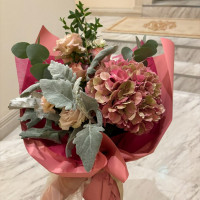 各テーブルのお花です