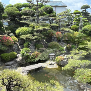ロビーや披露宴会場から見える日本庭園|767798さんの葵庭園の写真(2521475)