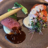 オマール海老と牛