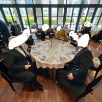 最大10人まで座れるテーブルもありました。