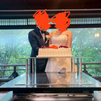 ケーキ入刀の様子です。