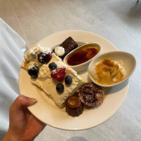 デザートビュッフェ