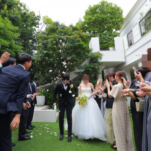フラワーシャワー|768004さんのニーズ青山 by T&G WEDDING (旧 青山迎賓館)の写真(2523371)
