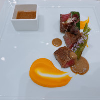 料理
お肉のおいしさが段違い