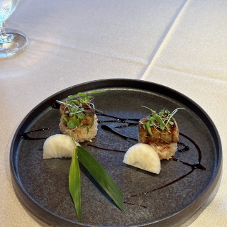 人気メニューのフォアグラ寿司