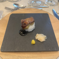肉寿司です