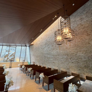 チャペルの右側部分です！
左右対称の天井が素敵！