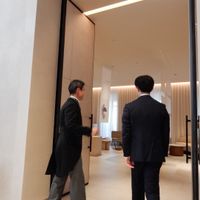 お色直し中座はメイン扉になります