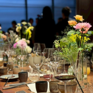 持ち込みのテーブル装花です。|768306さんのIWAI OMOTESANDO(イワイ オモテサンドウ)の写真(2523511)