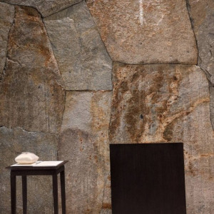 祭壇の奥には水が流れている|768409さんのインターコンチネンタルホテル大阪の写真(2556677)