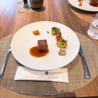 お肉です