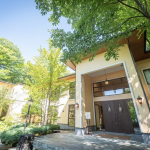 式場入り口外観|768467さんの軽井沢倶楽部 有明邸の写真(2554334)