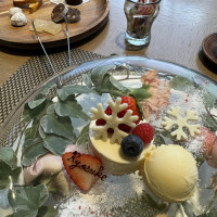 お皿の雰囲気も可愛くテンションの上がる一皿です。