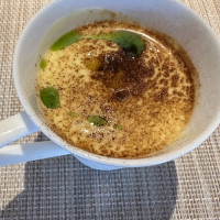 試食したコーンスープ、緑のは長ネギのソース