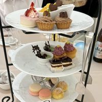 アフタヌーンティーの様なデザート好評でした。