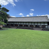 お天気も良く、お庭で写真を撮られている他の花嫁さんを見られた
