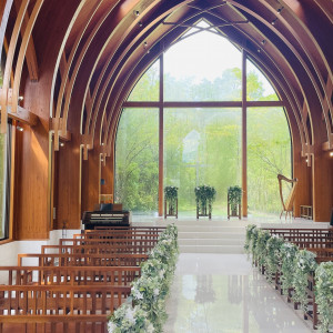 木の挙式会場の内装|768887さんのララシャンス 博多の森の写真(2528060)