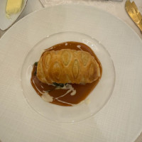 平目のアンクルート
甲殻類と白ワインのソース