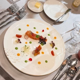 カラフルで見た目から美味しそうです。