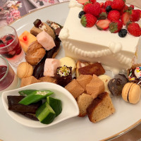 式後に食事でしたがデザートビュッフェの物もたくさんでした。