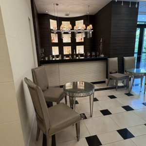 ロビーにバーカウンターがあります。|768939さんのアプローズスクエア東京迎賓館の写真(2552073)