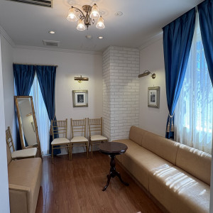 控え室|768939さんのヴィクトリアガーデン恵比寿迎賓館/テイクアンドギヴ・ニーズウェディングの写真(2552531)