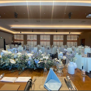 茶色が多い雰囲気の会場です。|768973さんのアクアデヴュー佐賀スィートテラスの写真(2527051)