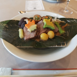 和食の肉料理
和牛の朴葉味噌焼
