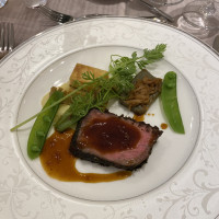 メイン料理のお肉