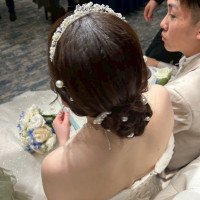 披露宴での後姿