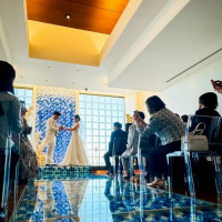 青いバラのチャペル