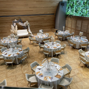 階段から見た披露宴会場|769168さんのCentral Terrace TOKYO（セントラル テラス トーキョー）の写真(2527867)