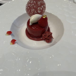 デザートです。甘酸っぱくて美味しかったです。