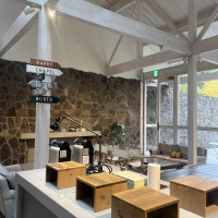 ローテブルのお席もあり子連れのゲストの方も良さそうです