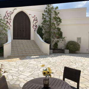 白を基調とした庭が素敵です|769312さんのミ・ピアーチェの写真(2532653)