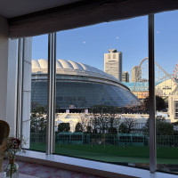 試食会会場からの景色です。よく巨人が会見してる部屋とのこと。