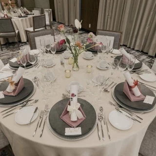 ペーパーは持ち込み、コーディネートは指定しました