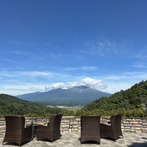 レストラン横の披露宴会場の外からの景色|769492さんのルグラン軽井沢ホテル&リゾートの写真(2529264)