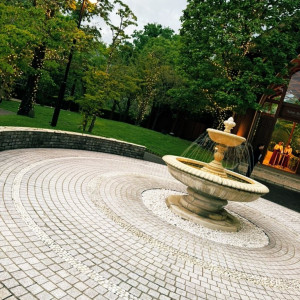 夜はライトアップも綺麗|769515さんのララシャンス 博多の森の写真(2529598)