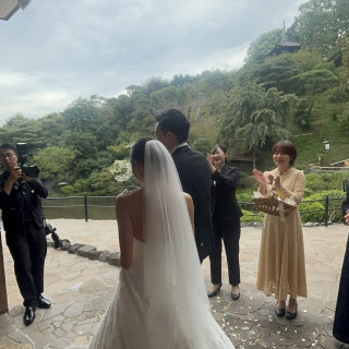 フラワーシャワー