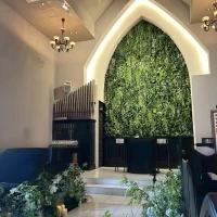 天井の高いチャペル