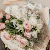 新郎からもらったサプライズの花。