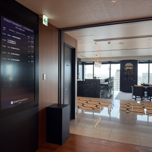 チャペルに行くまでのラウンジスペース|769563さんのハイアット リージェンシー 横浜の写真(2572695)